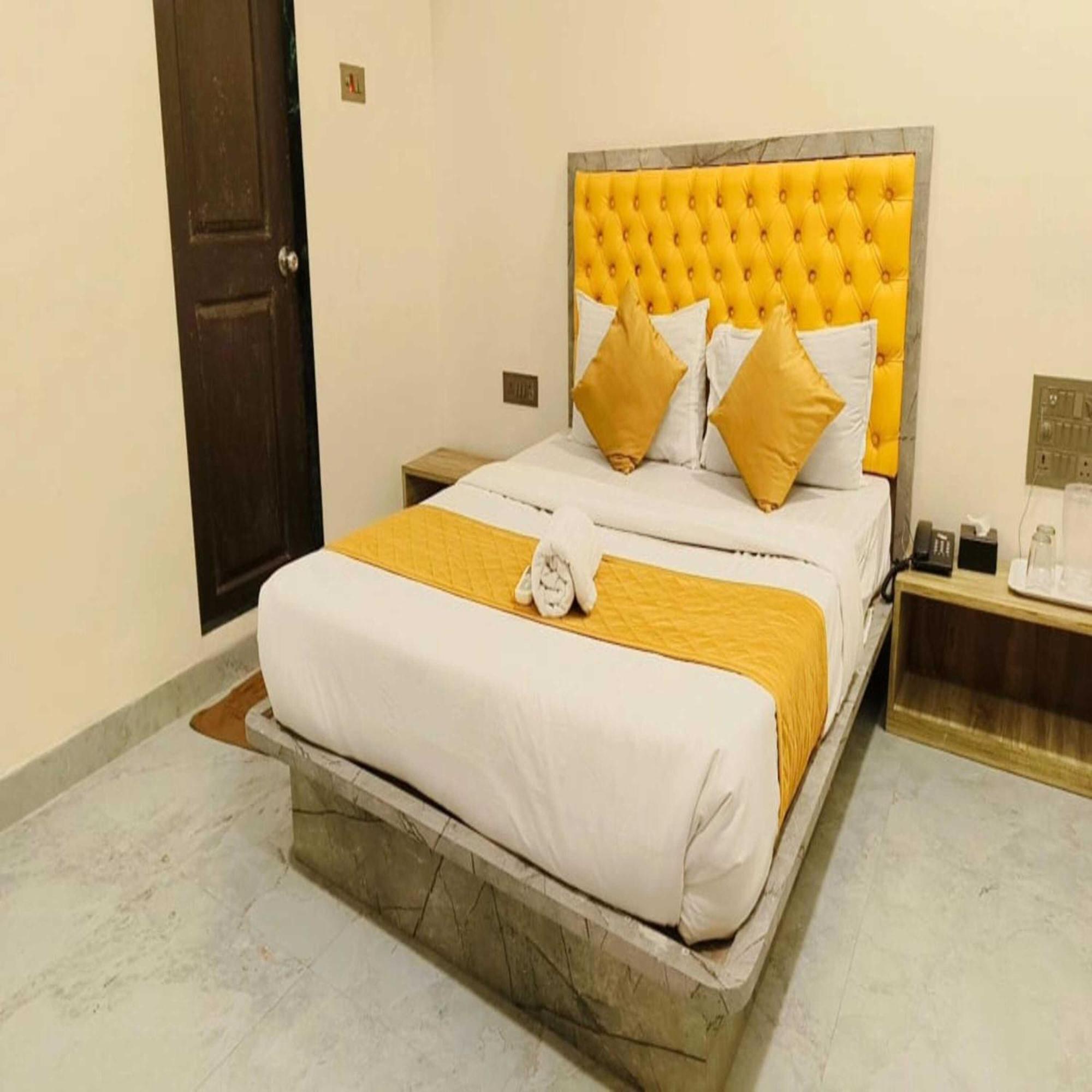 Hotel Pride Suites - Kurla West Mumbai  Buitenkant foto