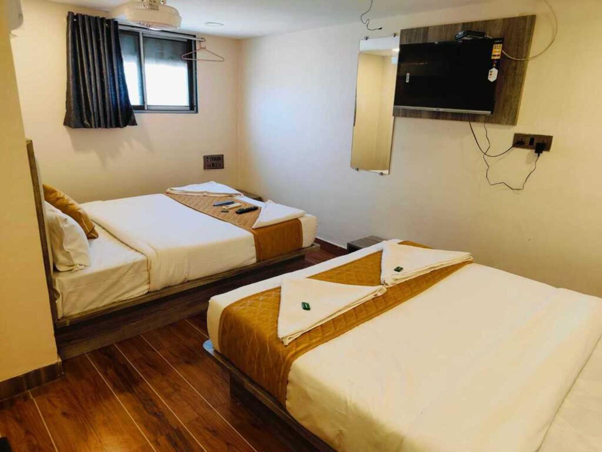 Hotel Pride Suites - Kurla West Mumbai  Buitenkant foto