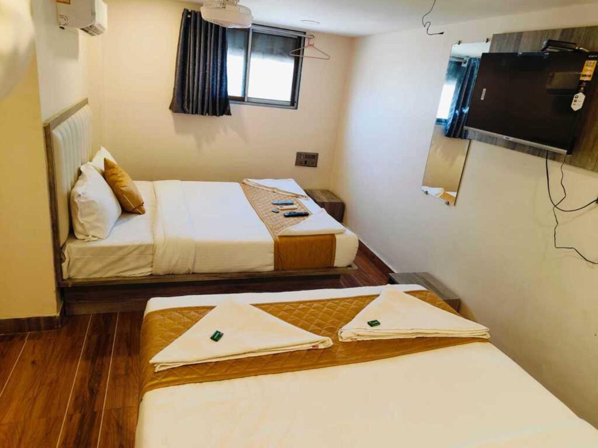Hotel Pride Suites - Kurla West Mumbai  Buitenkant foto